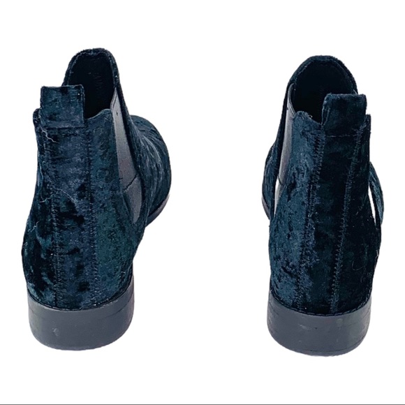 TOMS ELLA Velvet Ankle Booties NEW  In Faded Black Suede Womens Size 6 - Picture 7 of 11